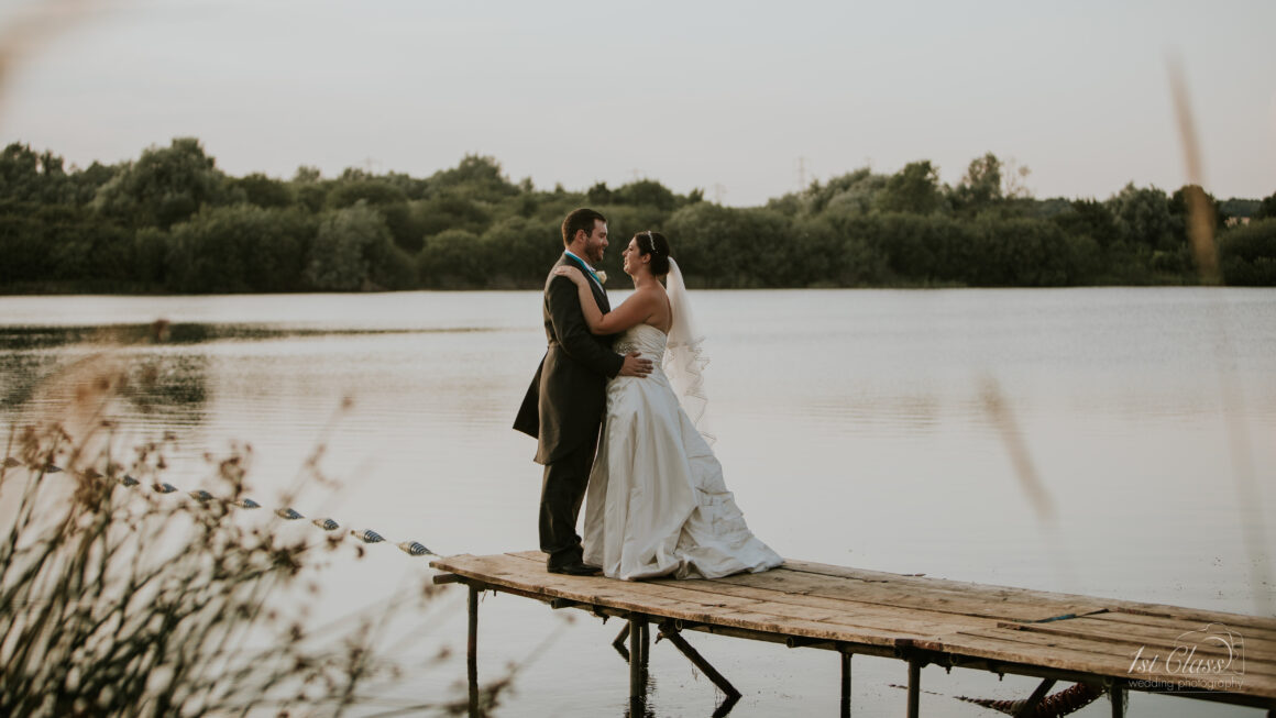 Grendon Lakes Wedding Photographer